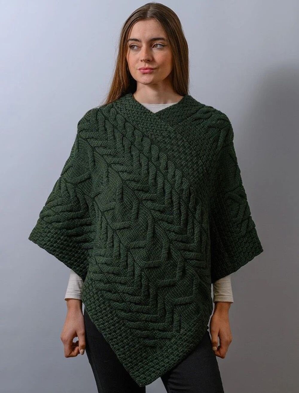 Kilronan Knitwear Merino Wool Cable Knit Asymmetric Poncho Sweater green XL/XXL